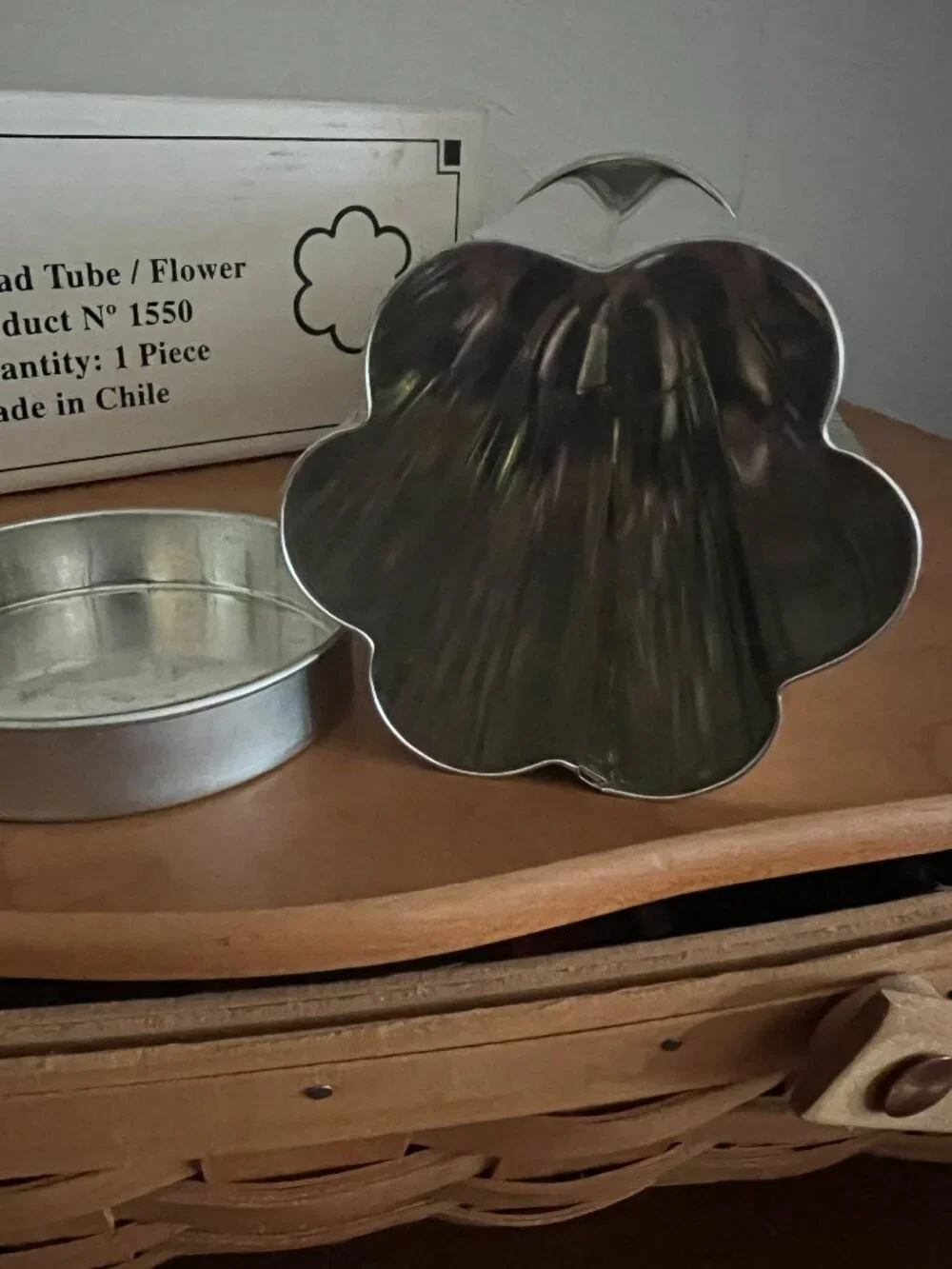 The Pampered Chef Bread Tube Flower #1550
